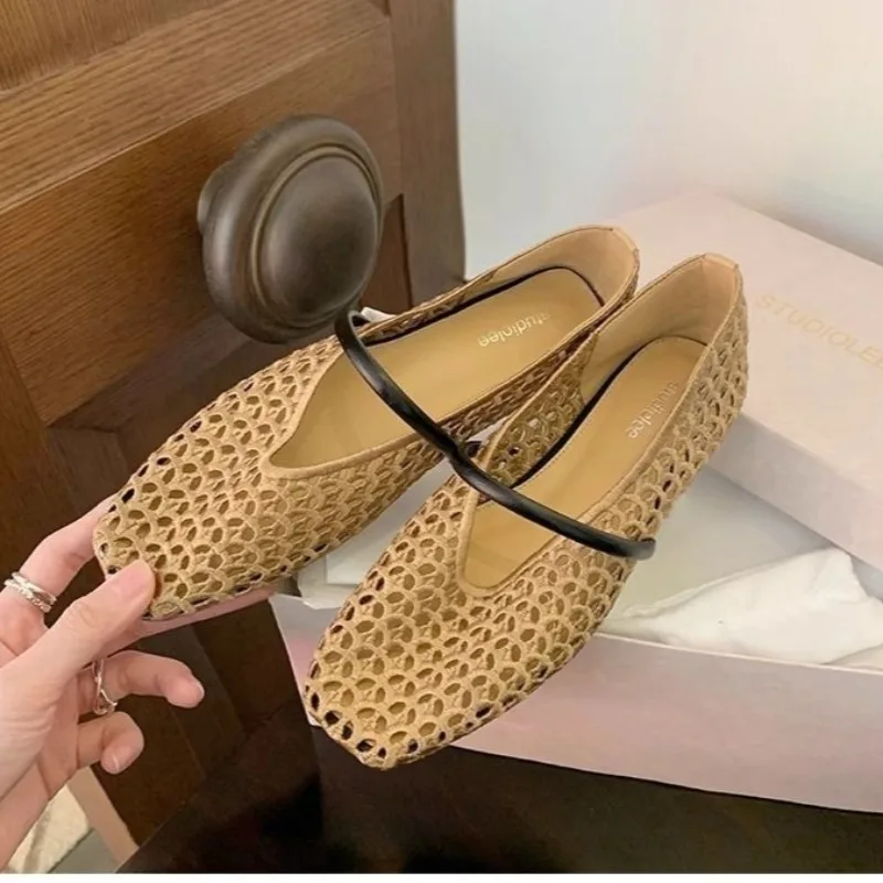 2026 Atmungsaktive Mesh Mary Jane Flats mit Hohldesign und eckiger Zehenpartie – Bequeme Schuhe für den täglichen Sommergebrauch – Damen-Flats