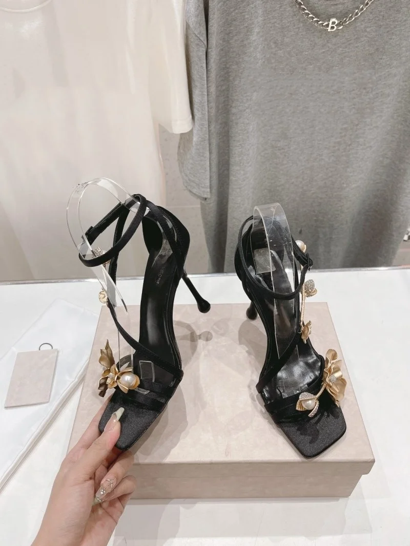 New Sexy Pointed-toe Women's Sandals Fashion Brand Buckle Designer 2026 Summer Comfortable Women's Stiletto Heels view 2