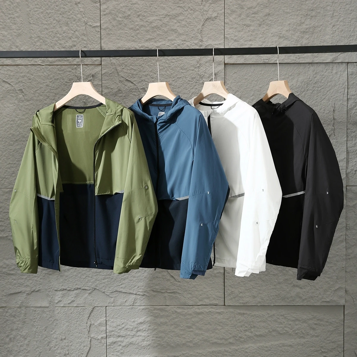 

Core Lightweight Outdoor Jaet with Hood for Men And Women Spring Summer Faion Urban Sle Long Sve Zipper Closure