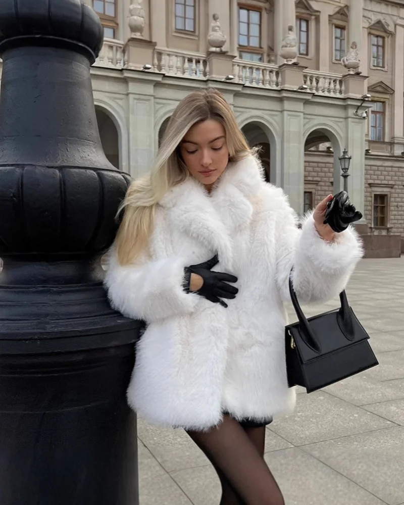 

Высококачественное экологически чистое короткое пальто из искусственного меха, модное однотонное зимнее пальто для горячих девушек, Новое поступление 2023 года