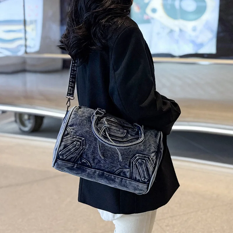 Denim Fabric Large Capacity 2026 New Fashion Summer Casual Shoulder Bags Retro Versatile Advanced Sense Commute Crossbody Bag