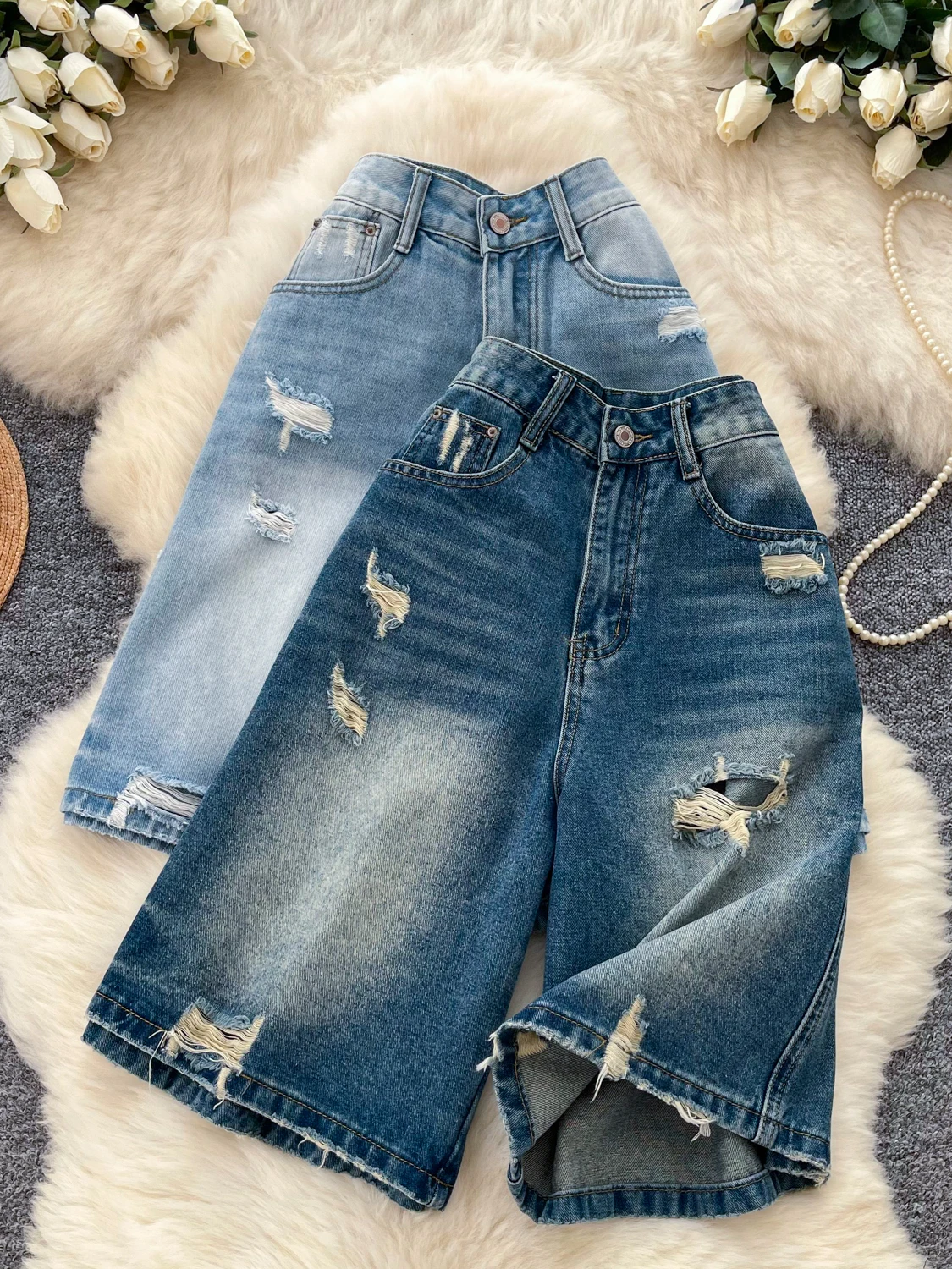 Retro High Waist Distressed Denim Five-Point Pants Women's Loose Slim Wide Leg Vintage Style Casual Jeans for Autumn