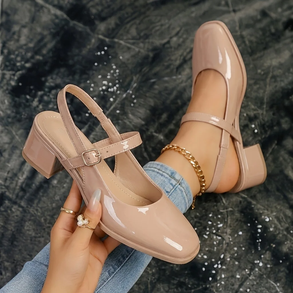 Zapatos de Tacón Bajo Tipo Mary Jane para Mujer 2026, Nuevas Sandalias de Tacón Cuadrado de Cuero Patentado, Punta Redonda, Correa de Tobillo con Hebilla, Tacón Medio, Zapatos de Vestir en Negro, Nude, Borgoña y Multicolor, Calzado Elegante para Mujer para Bodas, Fiestas, Oficina, Citas Diarias y Eventos Formales.