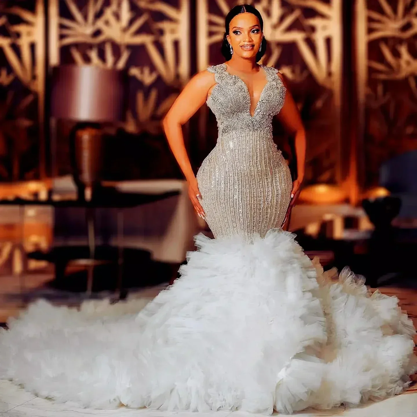 Customized Plus Size Trumpet Wedding Gowns for Bride Shinny Full Crystals Beads Bridal Gown Tiers Tulle