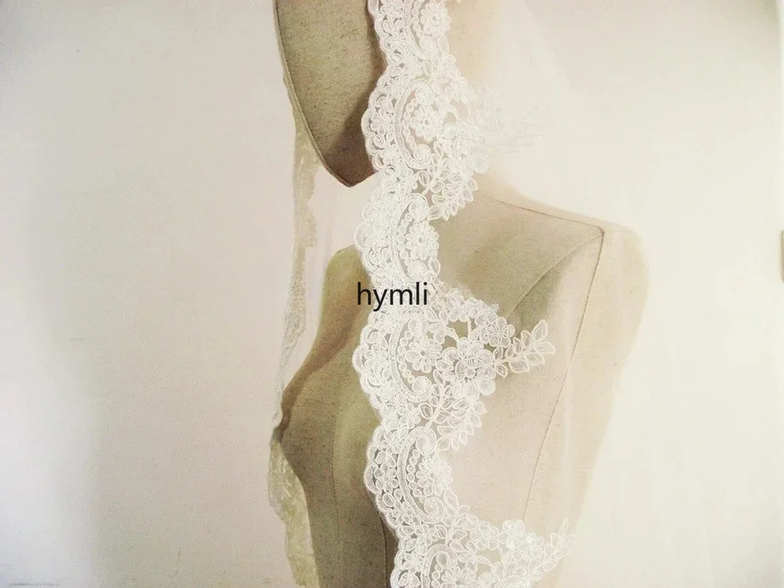 Mantilla Lace Wedding Veil Fingertip Length Veil Metal Comb image 5