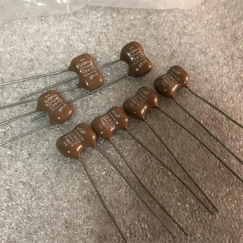 

AEAK JAN-JVD192740 2740PF JAN-JVD193320 5320PF JAN-JVD15187 187PF JAN-JVD15332 332PF Слюдяной конденсатор 1 шт.