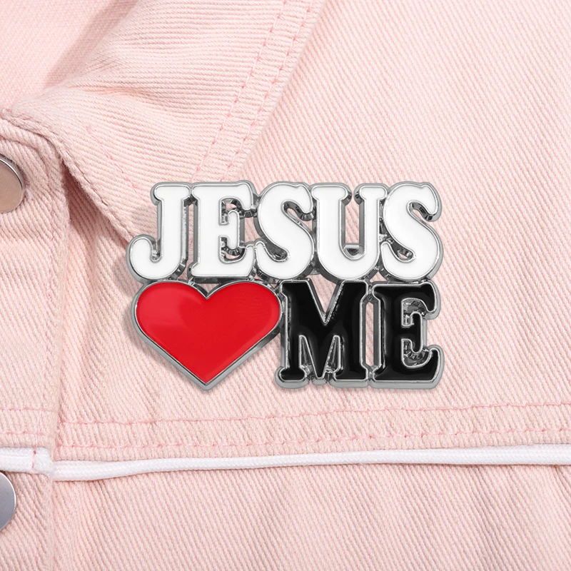 يسوع أحبني المينا دبوس المينا دبابيس مخصصة مجوهرات مسيحية عبارة بروش التلبيب على ظهره شارة هدية لمتابعي الأصدقاء