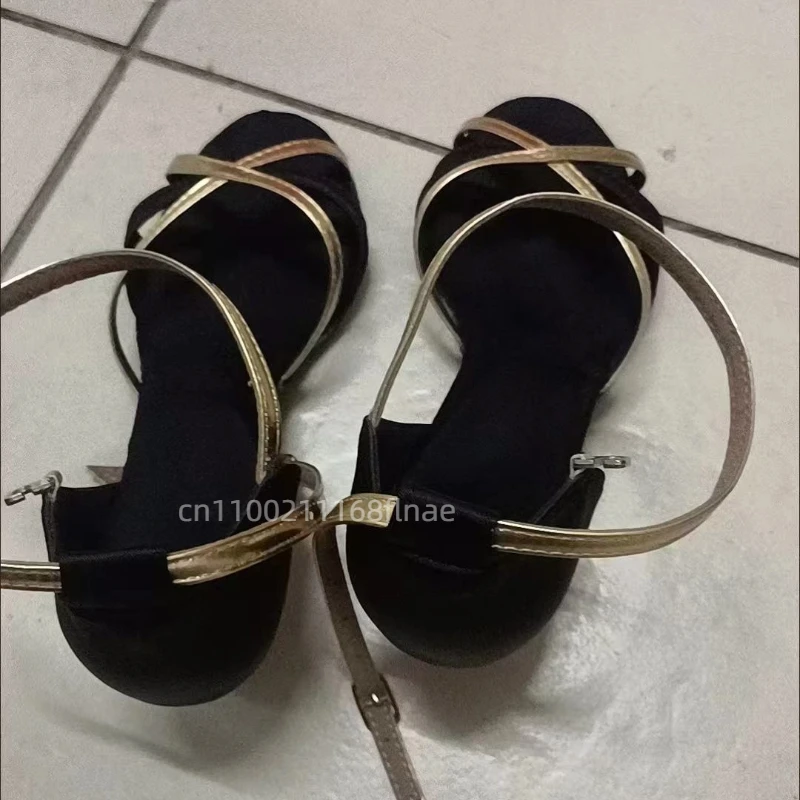 Latin dansschoenen voor dames, hoge hakken, zachte zolen, duurzame schoenen, bijpassende zwart-goudkleur voor volwassenen, modieuze dansschoenen