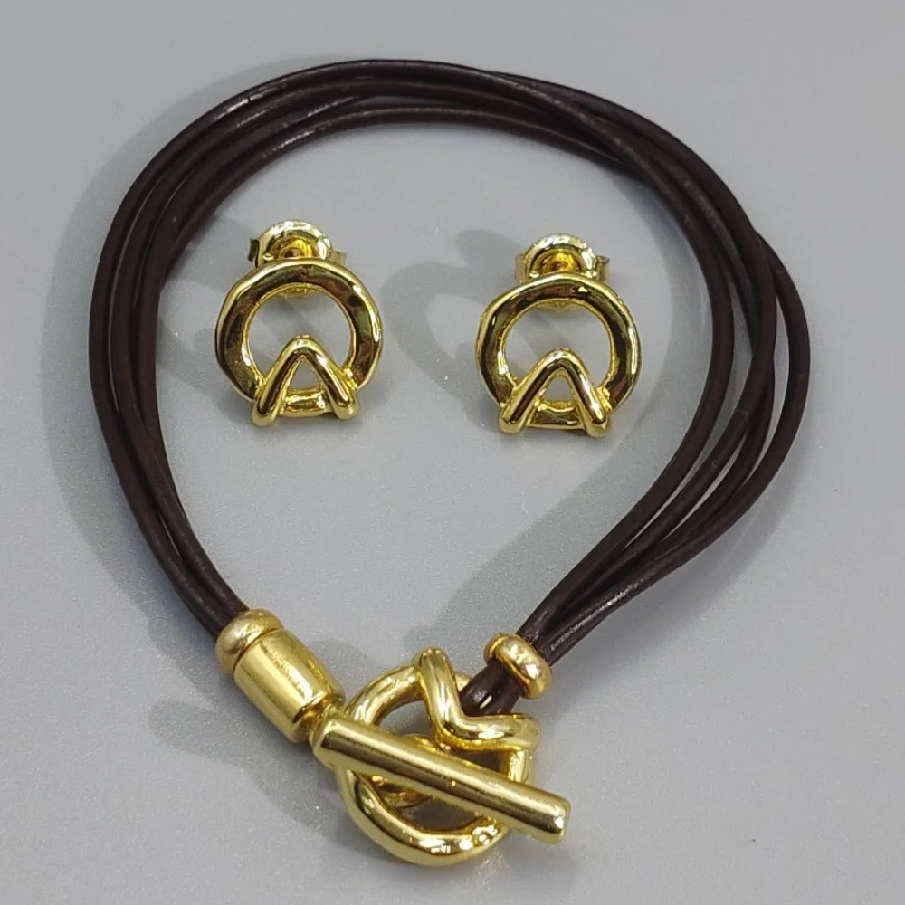 2026 European and American style gold and silver OT buckle earrings bracelet jewelry two-piece set temperament gift