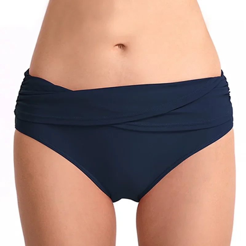 Cuecas de natação plissadas de cintura média femininas, shorts de natação slim sexy, moda praia com cores sólidas, shorts de praia clássicos