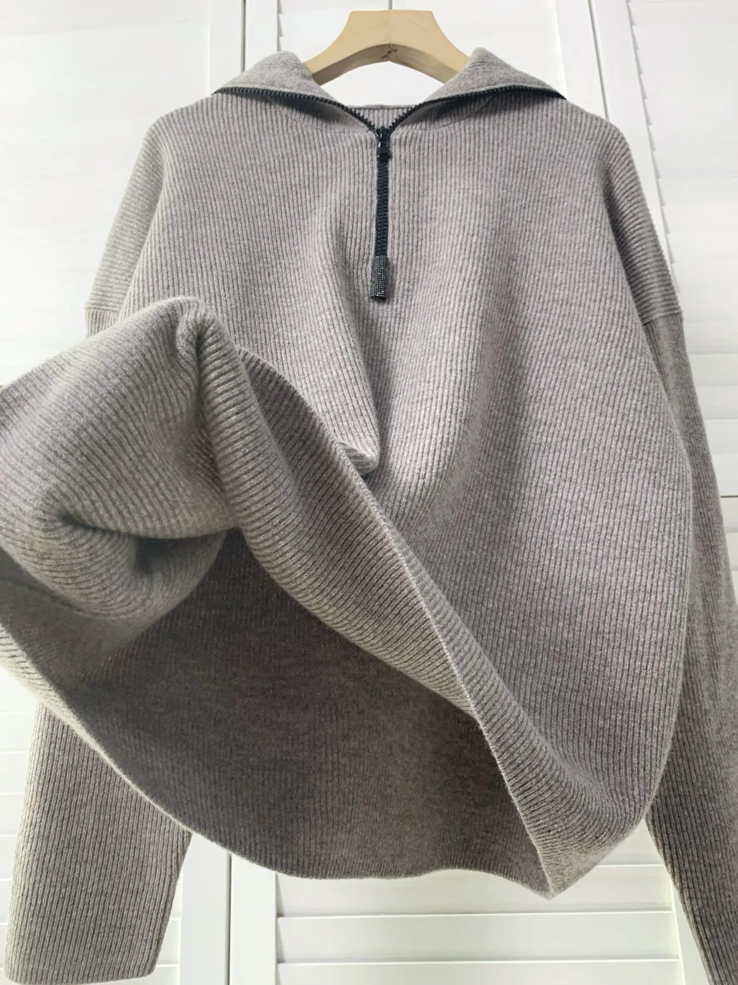 

Classic Simple Versatile Loose Silhouette Pure Wool Hooded Half-Zip Knitted Pullover Warm Sweater For Women
