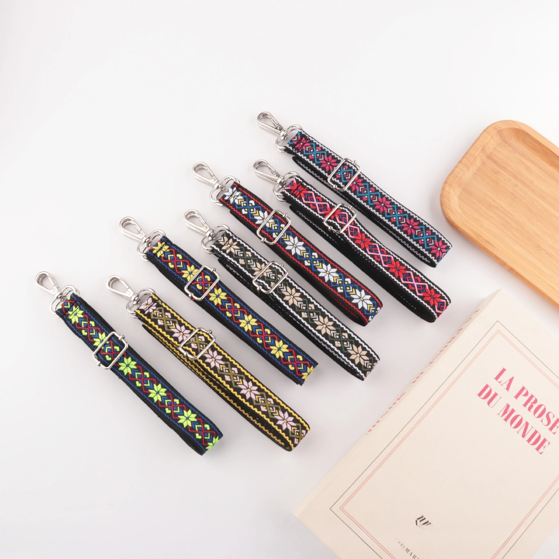 

Новый цвет, жаккардовая сумка с широким ремешком в этническом стиле, сумка для аксессуаров, сумка через плечо на одно плечо, утолщенный длинный ремешок для снижения нагрузки