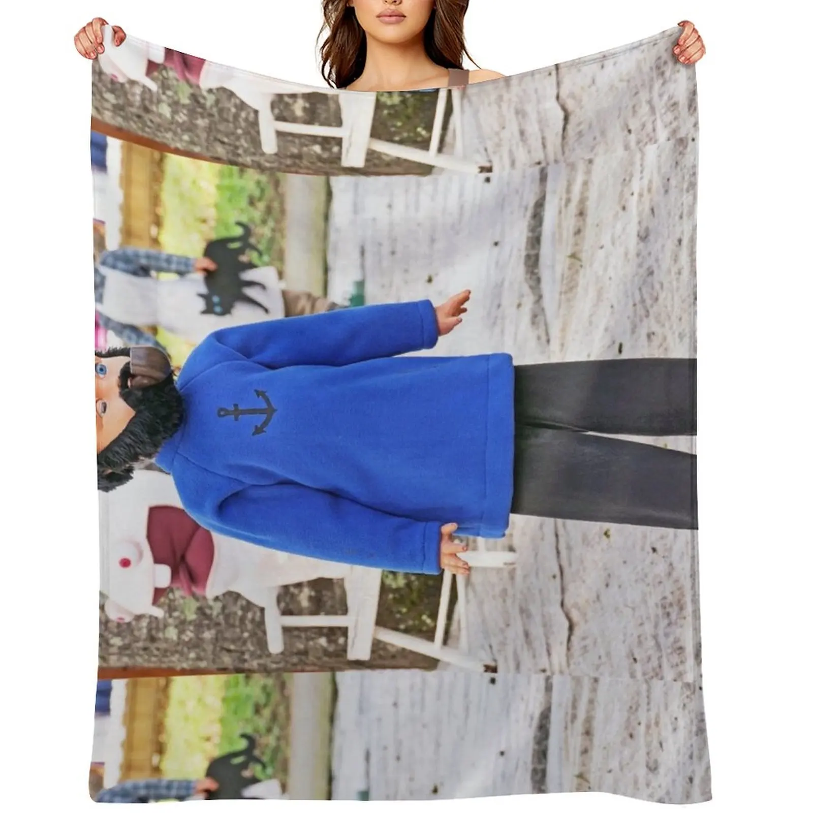 

r610 / finition 2022 - - photo Okaio Créations Olavia-Olao Throw Blanket Nap blankets ands Sofas Blankets