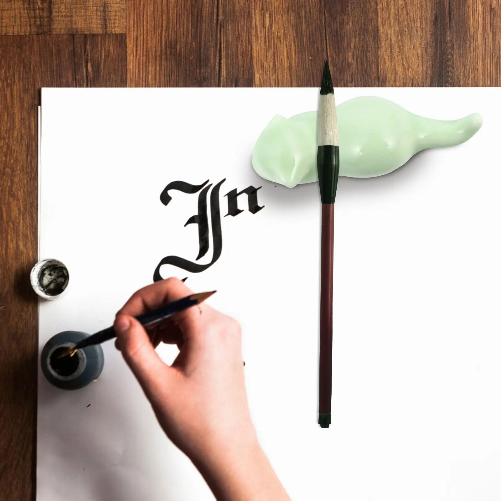 

Ceramic Calligraphy Pen Holder Fine Workmanship Ink Brush Stand for Art Creation Calligraphy Practice Tool Organizer