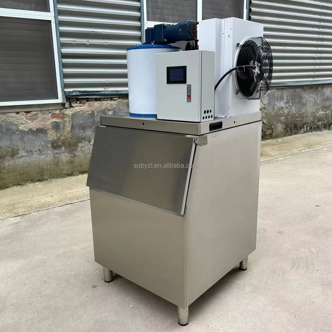 

Commercial Kitchen Ice Maker150Kg/24hr Indoor Cube Ice Making Machine for Bubble Tea Shop Industrial Ice Maker