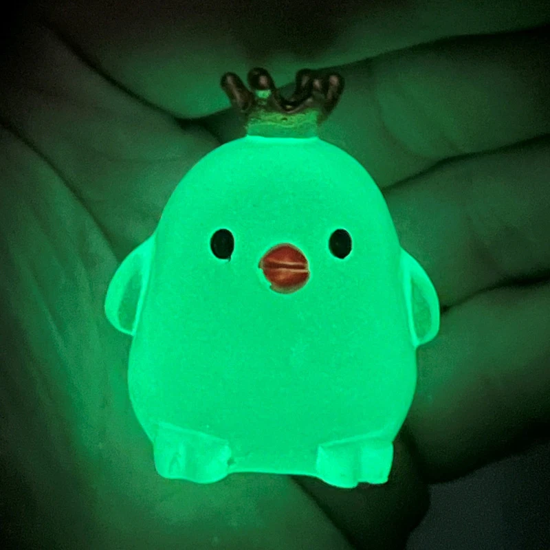 Cute Luminous Crown Chicken Car Ornaments Micro Landscape Garden Decoration Dolls House Scene Decor Glow In The Dark Toys