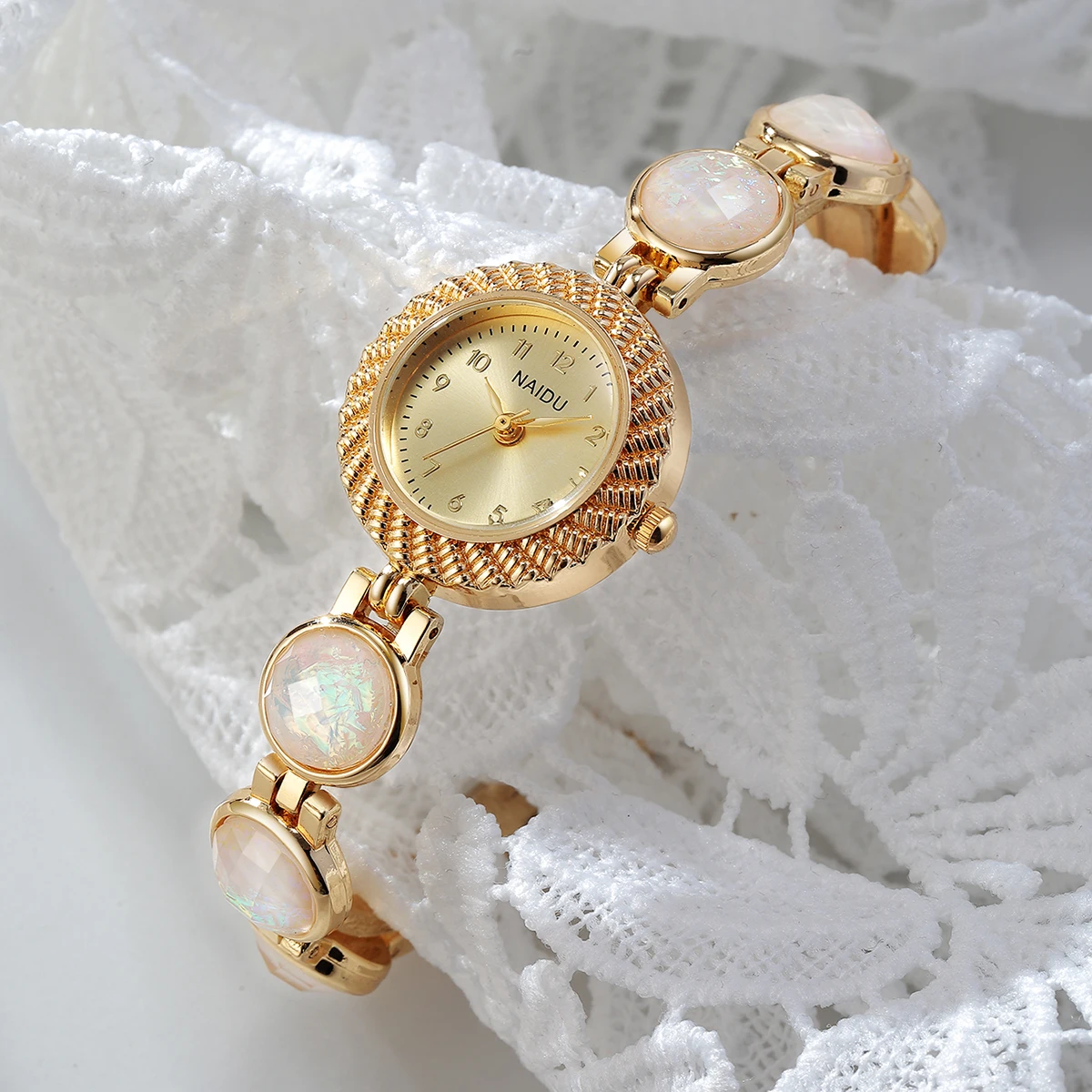 Simple, Versatile, Casual and Fashionable Women's Quartz Watch, Light Luxury and Casual