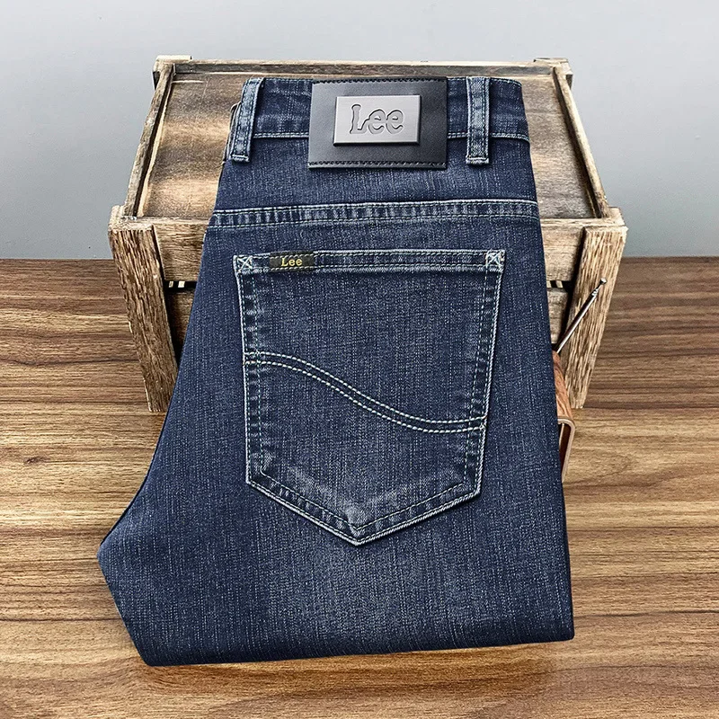 جينز رجالي جديد لخريف وشتاء 2023 ذو علامة تجارية راقية ينعم صورة ظليةك صغيرة مستقيمة الساق مرنة غير رسمية فاخرة أوروبية