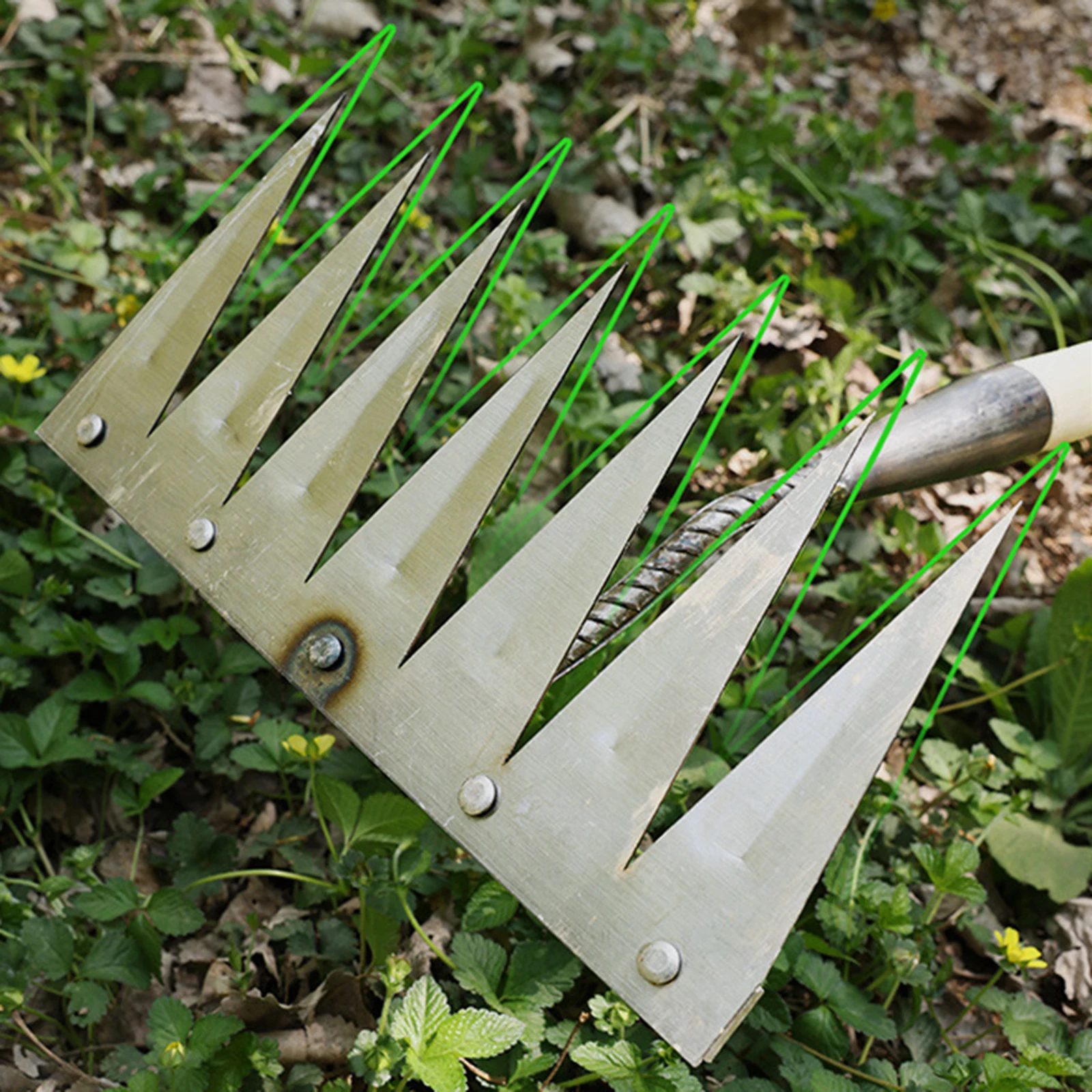 Imagem -03 - Metal Yard Rake Weeding Hoe Weeding Scarifier Artefato Ferramentas Agrícolas Jardim Cultivador Dethiecher Rake 7-tooth