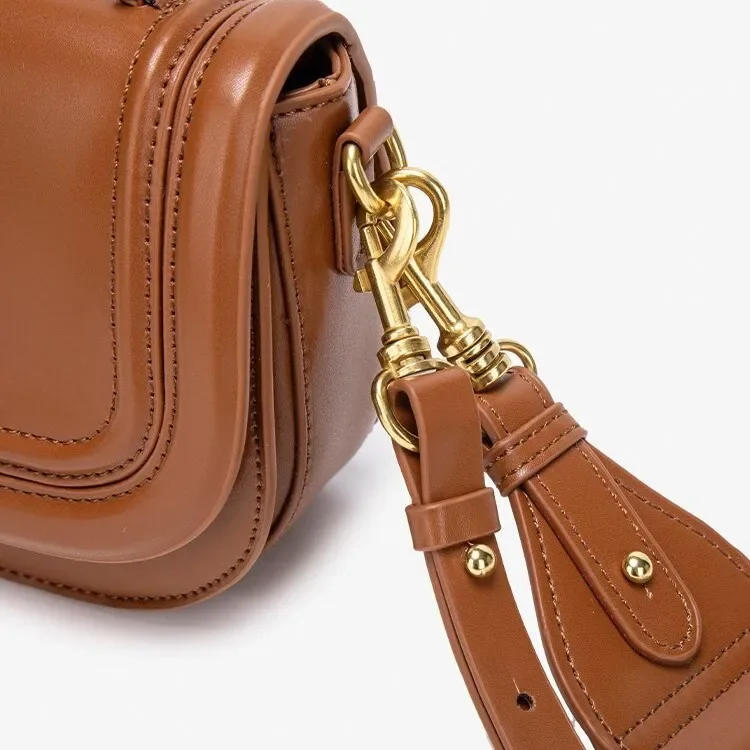 New Fashion Women's Shoulder Bag Classic Simple Solid Color Exquisite Crossbody Bag Leisure Commuter Clamshell Leather Bag image 5