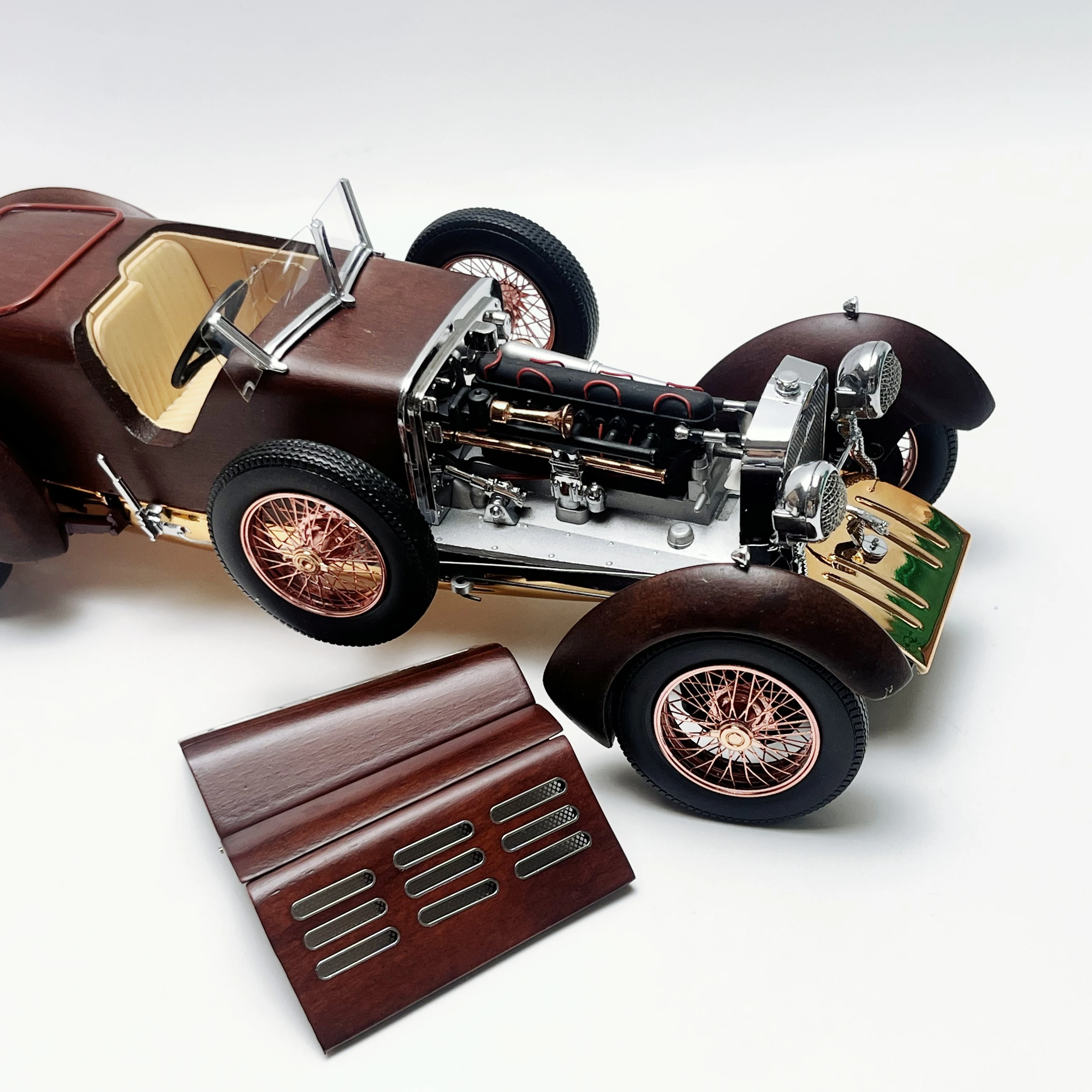 Diecast 1/18 TRL escala Tulipwood Speedster H6C Hispano Tulipwood coche modelo coleccionable juguete para regalo recuerdo adorno de exhibición