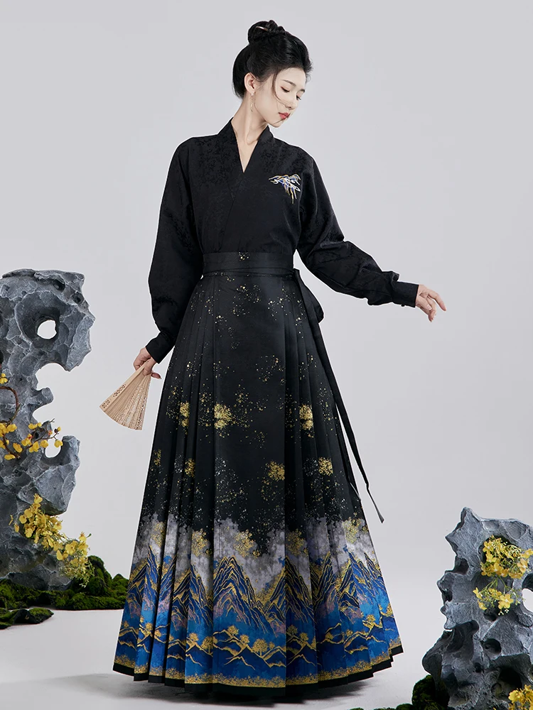 

Original Hanfu Xun Xing Ren Bla Ma Face Skirt Women's Winter Daily Neline Embroidered Silk Gold Weave Polyester Fiber