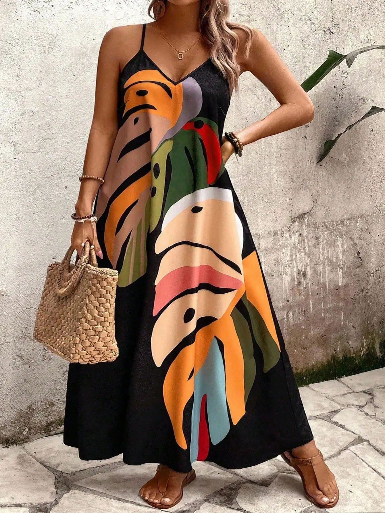 

Платье макси в стиле бохо с абстрактным принтом тропических листьев, на тонких бретелях, свободного кроя, для лета