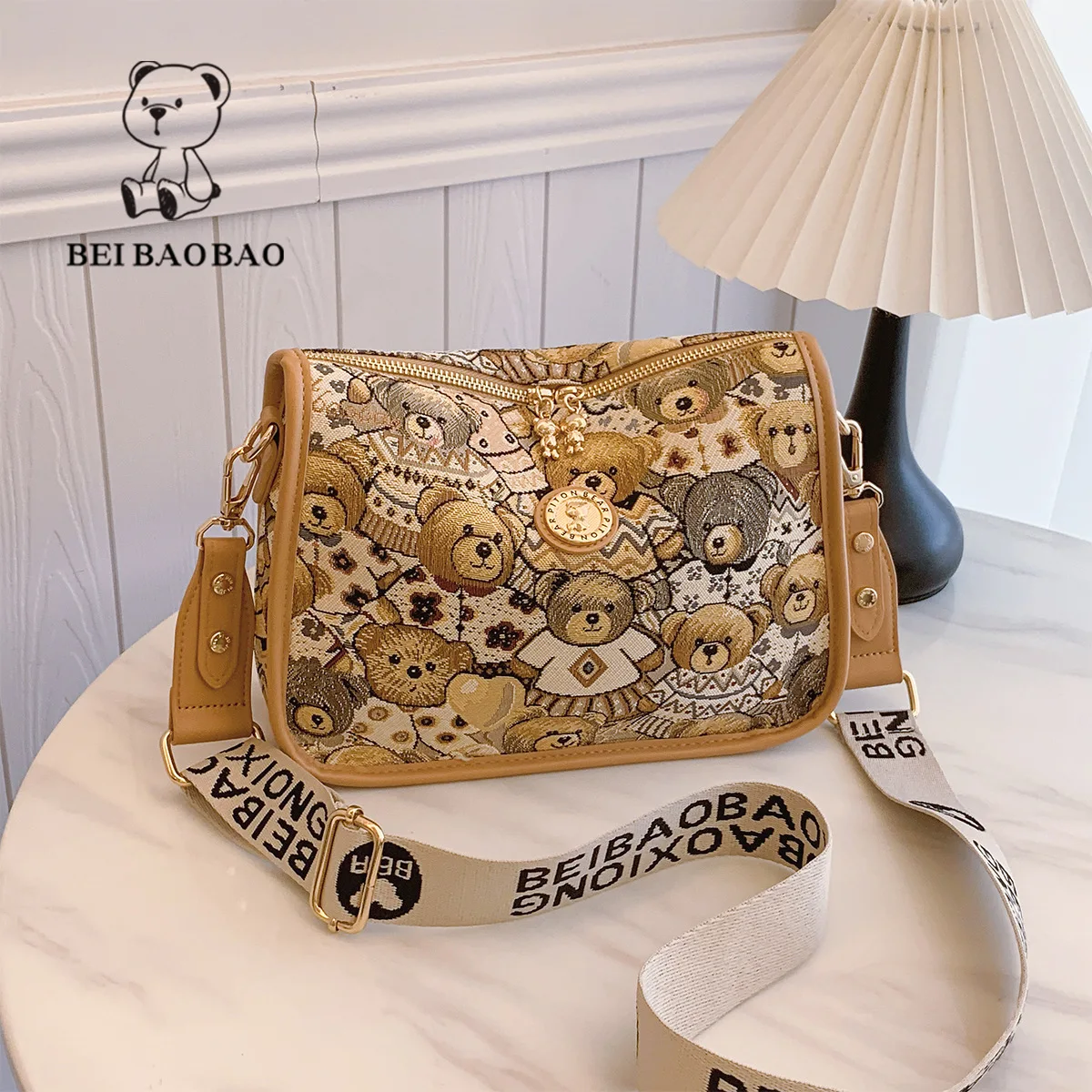 2024 New Single Shoulder Bag, Unique Cartoon Fashion Contrast Color Crossbody Bag, Women's Bag, Little Bear Bag, Handbag