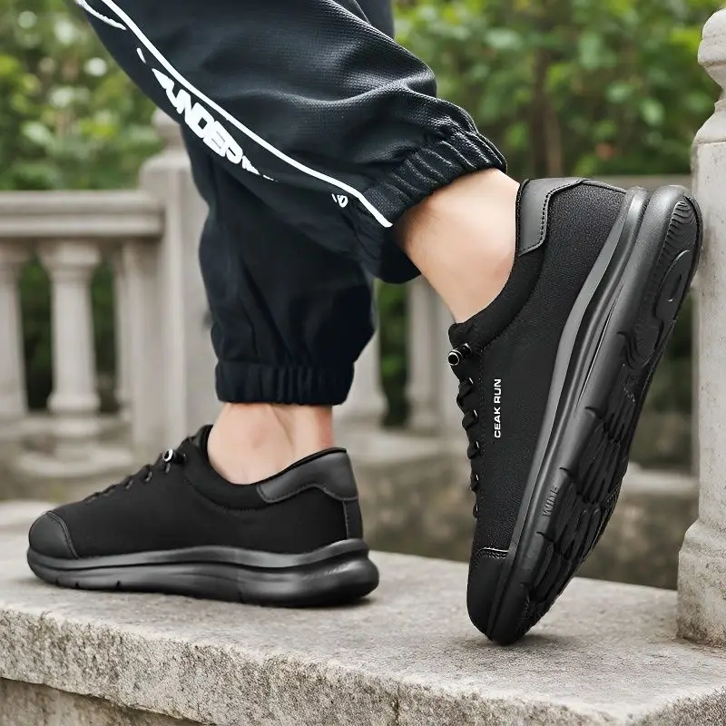 New men's daily fashion casual soft and comfortable men's outdoor sports shoes lightweight men's widened running shoes