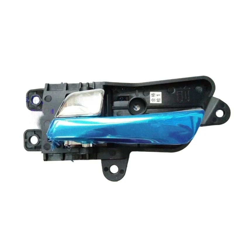 

Внутренние ручки передних и задних дверей Changan Oshan, левая и правая, артикул 6205400-BD01