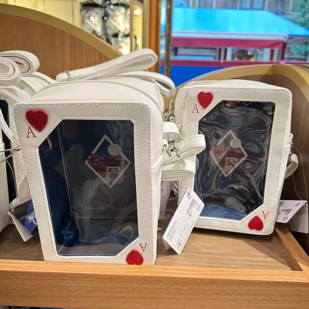 

Japanese Anime Peripheral Red Peach A Crossbody Bag Transparent Window Small Appetite Doll Bag Square PU Pain Bag Cosplay Itabag