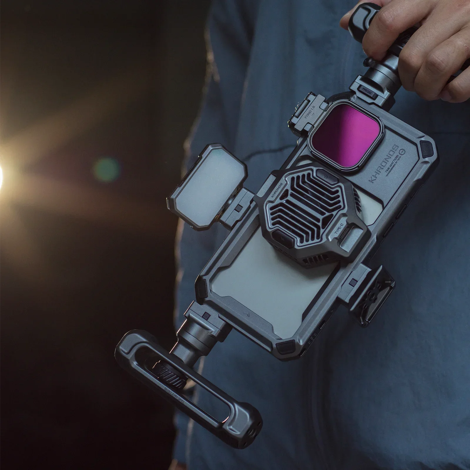 # TILTA Khronos Universal NATO Mount TK-UNM-SG/TW لهاتف iPhone Cage 15 Pro/Pro Max Cage مع خيارات قابلة للتوسيع بخيط 1/4 بوصة - 20