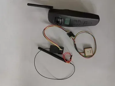 

Positioning Automatic Cruise Intelligent Driving GPS Nesting Boat Fishing Intelligent Remote Control One Button No Signal Return