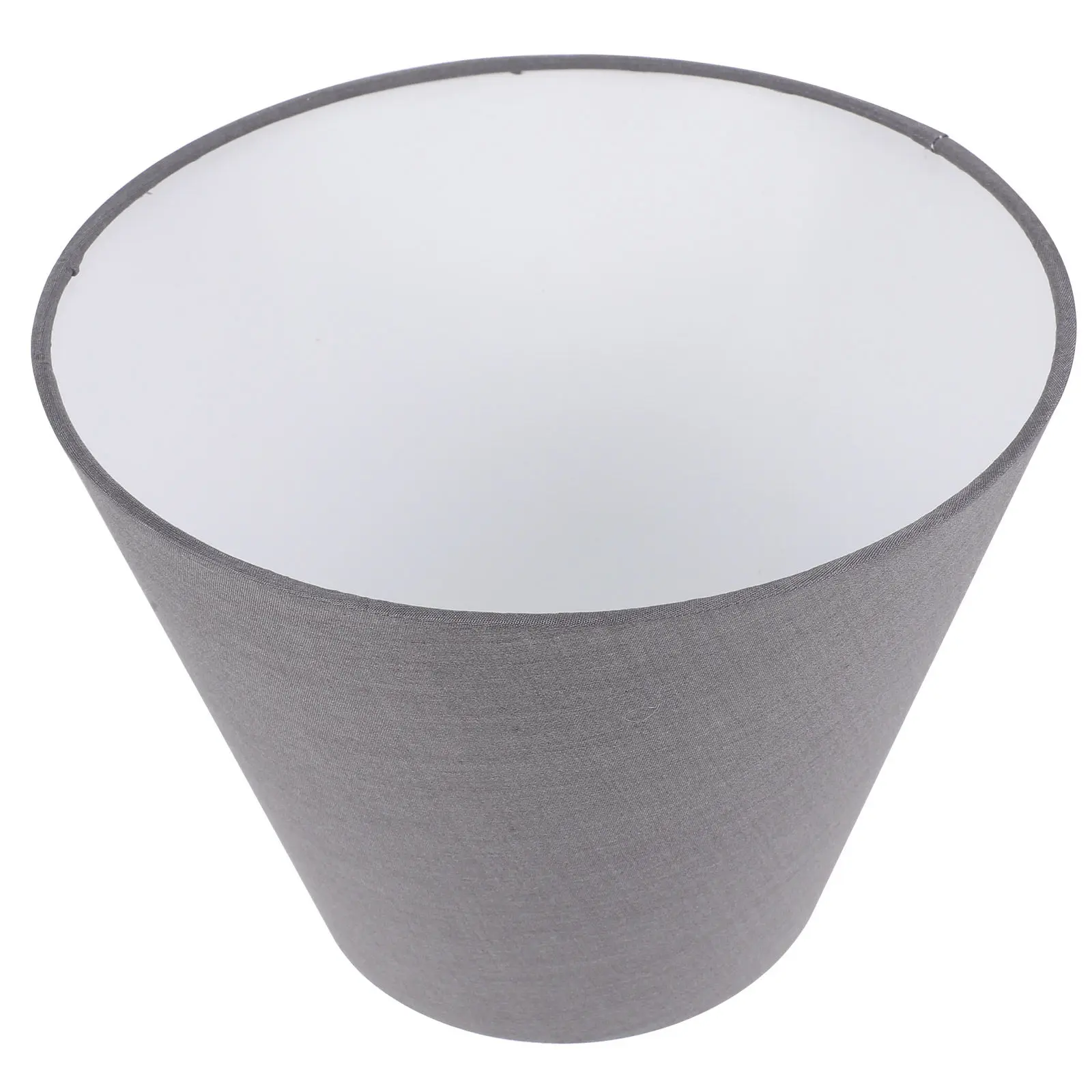 

Стильный тканевый абажур для настенных, потолочных и напольных светильников, обеспечивает мягкое, не ослепляющее освещение, идеально подходит для уютной романтической комнаты.