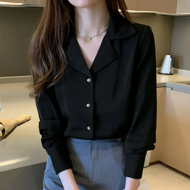 Autumn 2024 Women's Satin Shirt OL Silk Design Suit Collar Hong Kong Style V-neck Slim Fit Button up Casual Fashionable Top