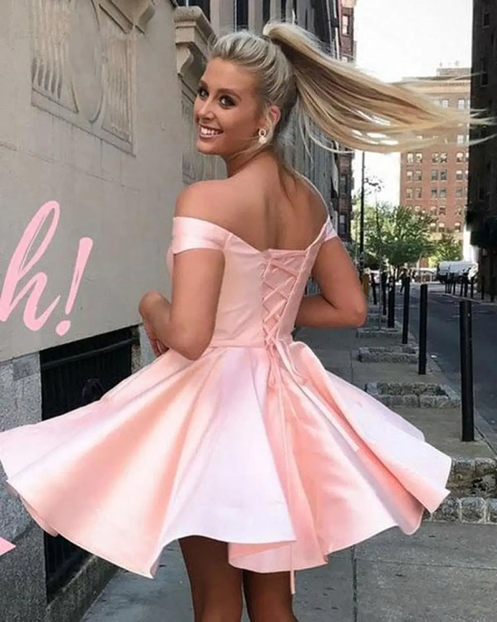 Off The Shoulder Satin Homecoming Dress Sleeveless Ruched Mini Dress Cocktail Dresses Sexy Club Party Wedding Dresses