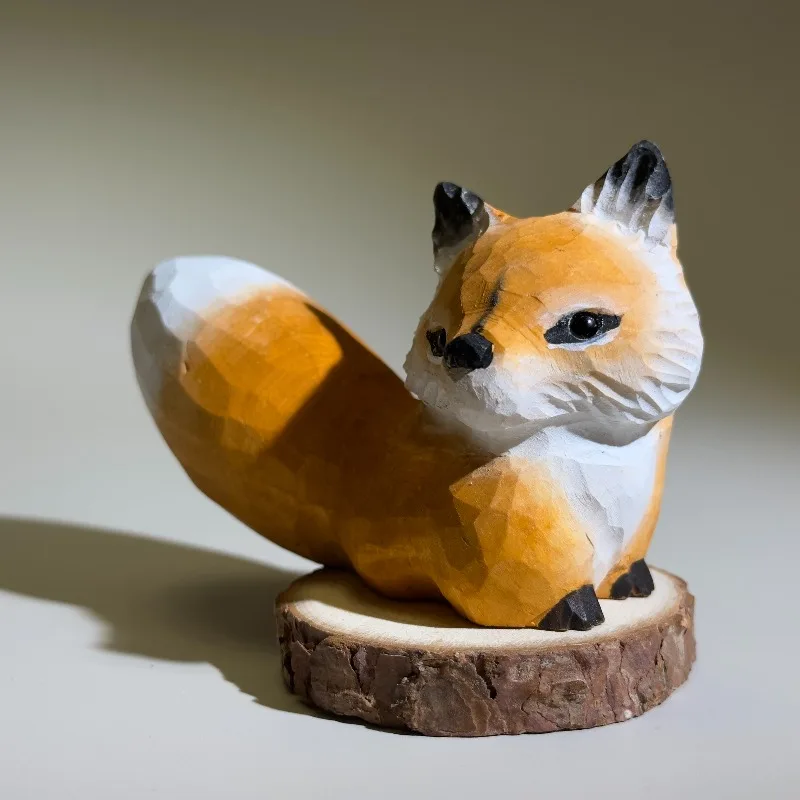 

Fluffy Tail Fox Solid Wood Carving Ornament，Wildlife Themed，Wooden Art，Desk Buddy，Handmade，Car Dashboard Décor，Christmas Gift