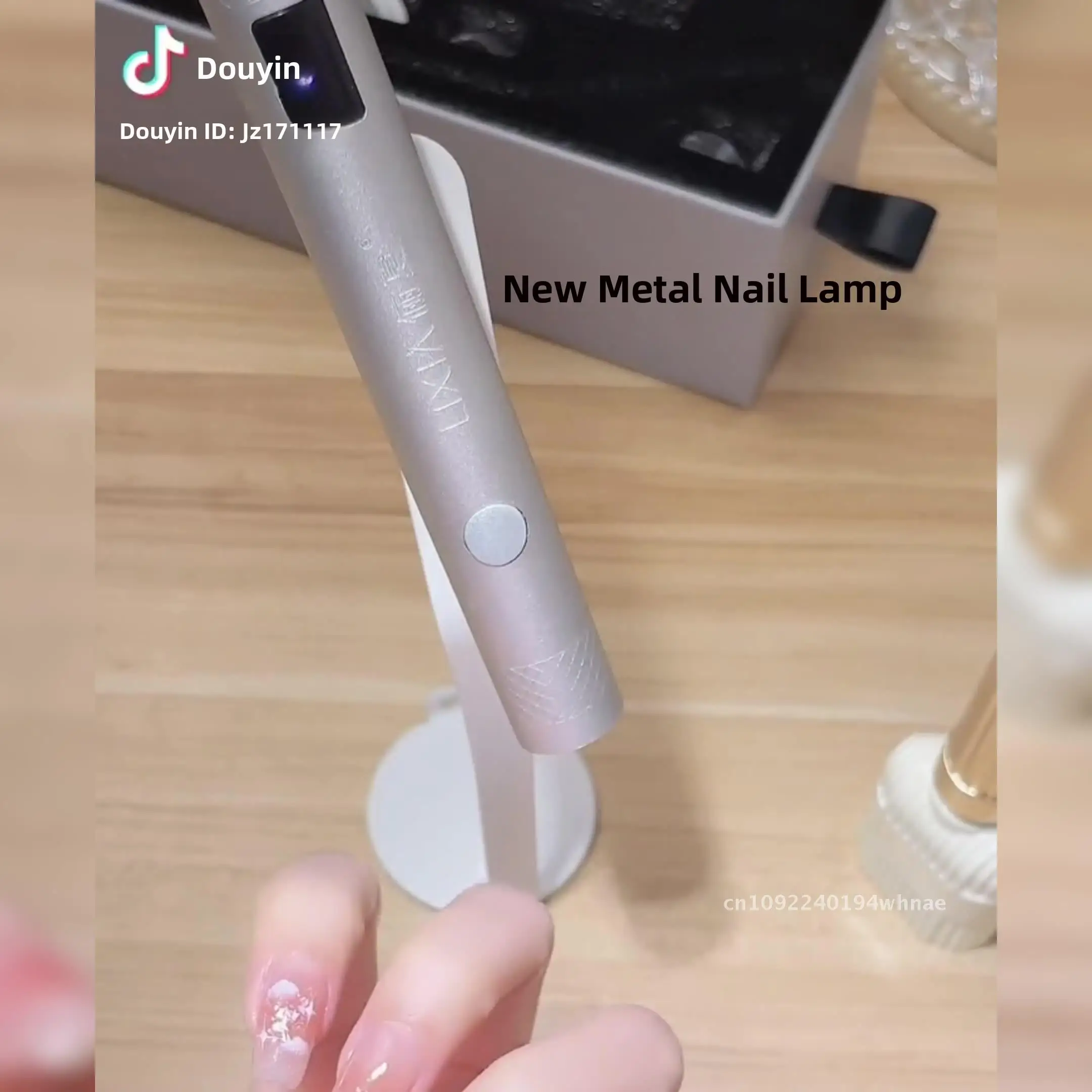 

Portable Handheld Metal One - Line Nail Lamp, Small Spotlight Phototherapy Lamp for Nail Tips, Rechargeable Baking Lamp for Mani