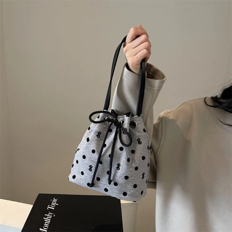 

Шикарная женская сумка через плечо для телефона, маленькая кожаная сумка для предметов первой необходимости