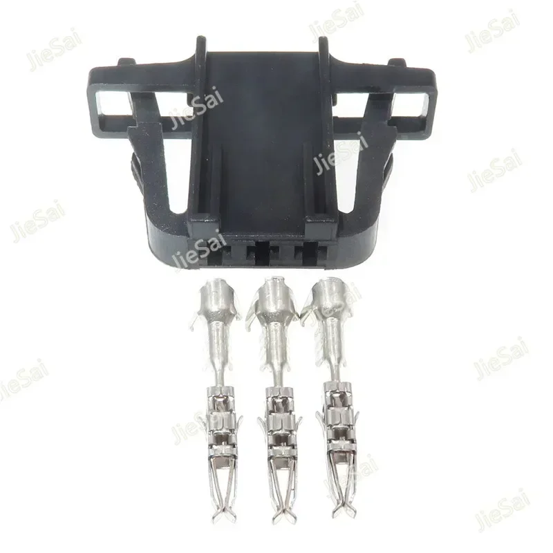 3 Pin 3B0972703 Auto Horn Socket 1.5 Automotive Wire Connector Door lamp Tail lights plug For VW Skoda