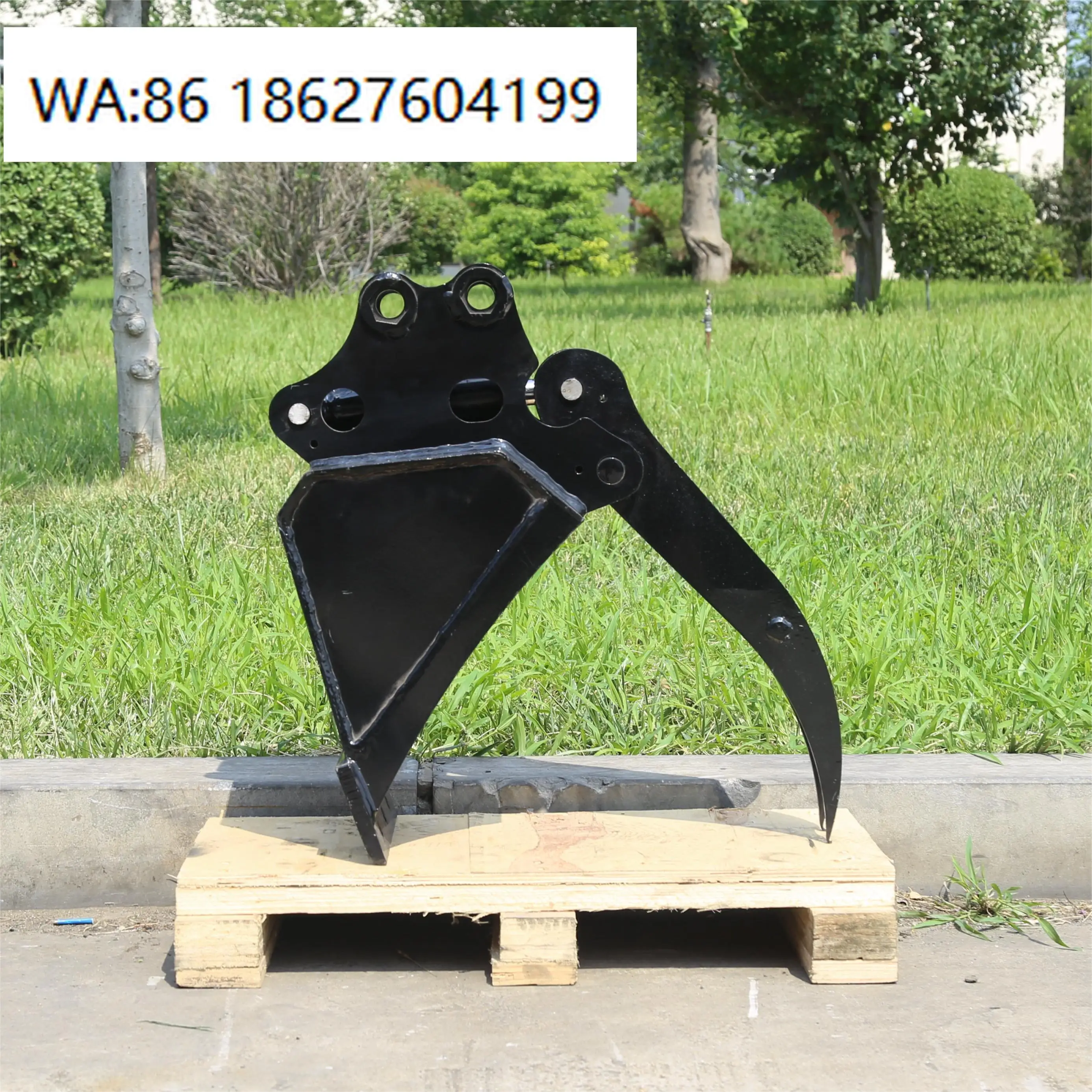 

1-1.8Ton Mini Excavator QH12 Mechanical Thumb Bucket Attachment Customizable