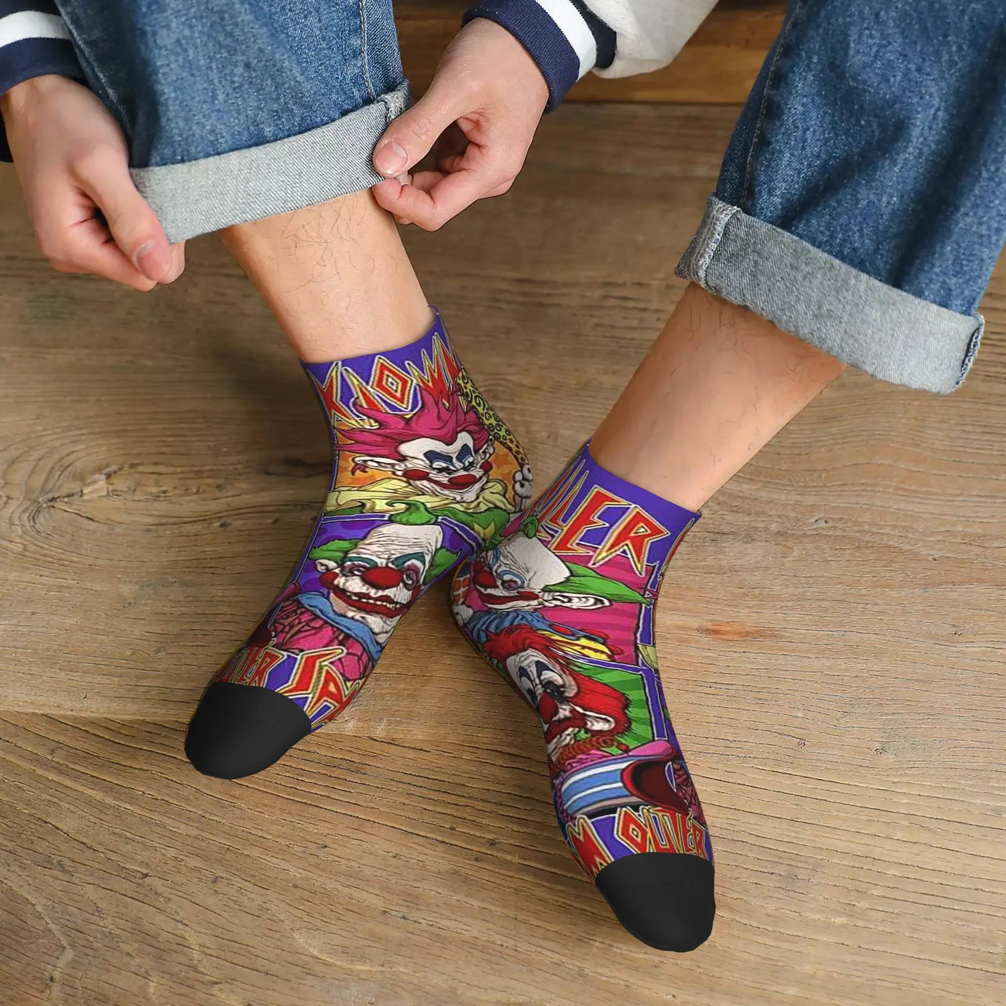 

All Seasons Killer Klowns from Outer Space Socks Harajuku Sweat Absorbing Crew Socks Funny Stockings for Men Women Christmas