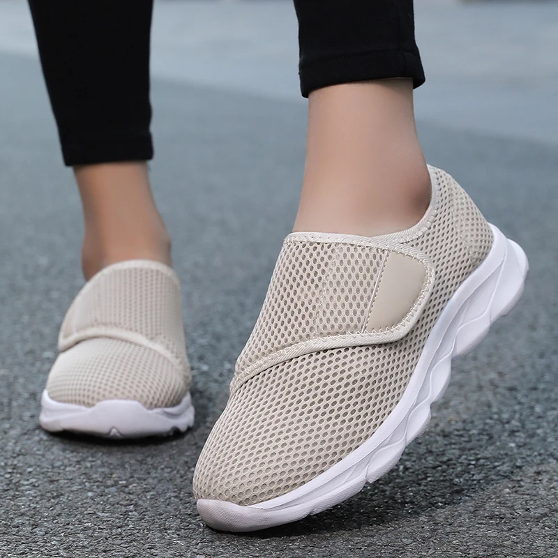 

Fashion Breathable Walking Mesh Flat Shoes for Men Sneakers Black Female Footwear Unisex Wide Footed Shoes Women Casual Shoes