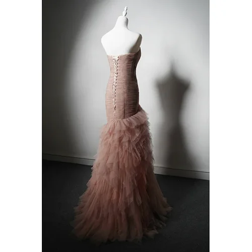 Abbigliamento da festa e vacanza