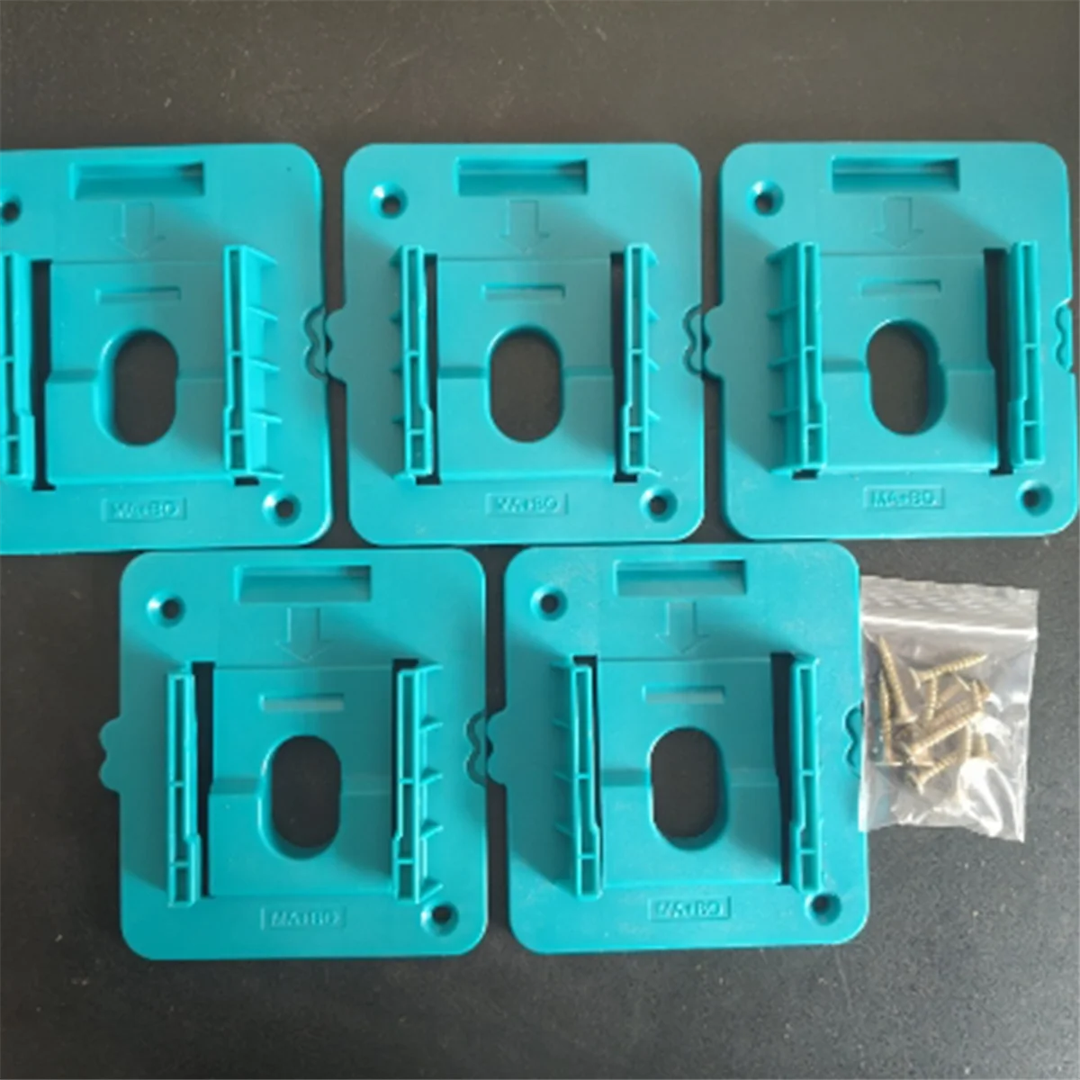 

A002 5 Pack Battery Holder Storage Rack Fit for 18V Li-Ion Battery Dock Mount Battery Base Wall Mount