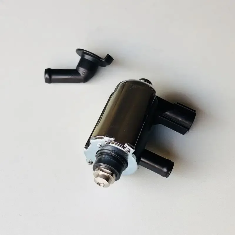 Original Motorcycle Scooter Fuel Injector For Suzuki UM125 EN150 GZ150-A EN150-A UA125 UM125T 15710-33GD0-000