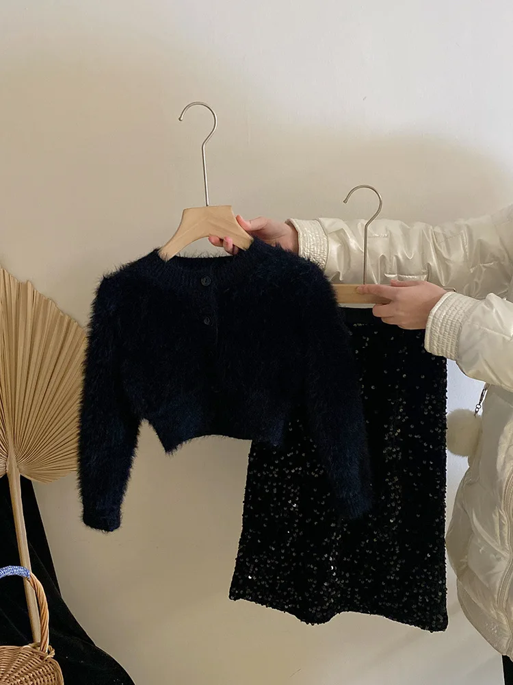 

Girls' Autumn Winter New Set Elegant Faux Mink Velvet Sweater Cardigan with Fleece Sequin Skirt Trendy