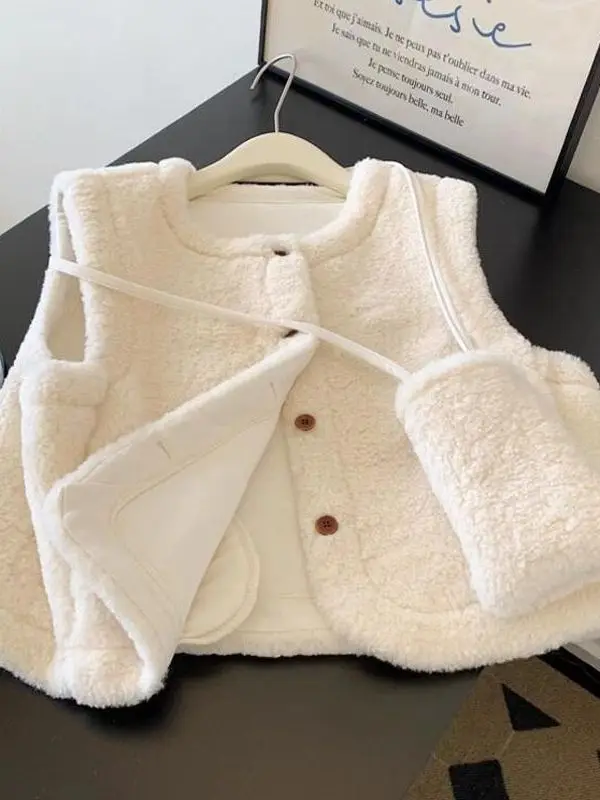 

Женский бархатный жилет из модного ягненка, осенне-зимняя верхняя одежда с подкладкой на пуговицах, тонкий круглый кожаный меховой жилет Ne Color Inte...