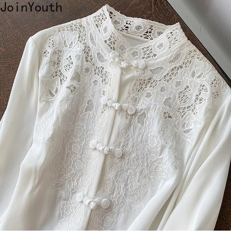 Temperament Blouse Women Chinese Lace Embroidery Shirts Chic Hollow Out Vintage Long Sleeve Blouses Tops White Blusas De Mujer