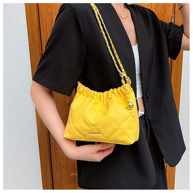 Fashion Large Capacity Pleated Chain Shoulder Bag with Soft Leather Drawstring Crossbody Bags for Women Versatile Casual Bag